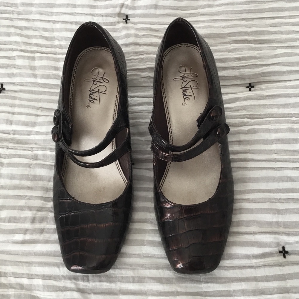 LifeStride Brown Tortoise Shell Pattern Shoes, Size 6-1/2.